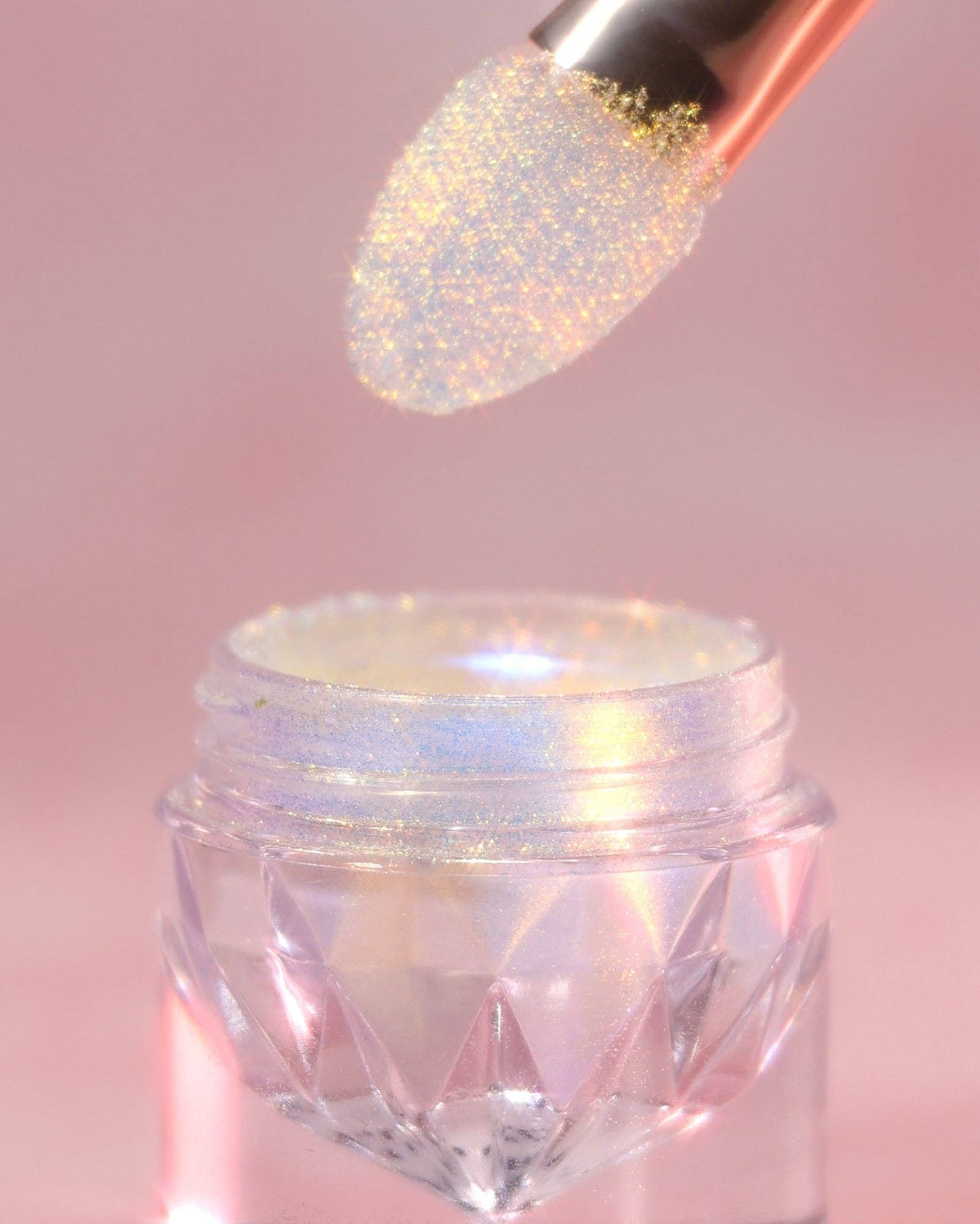 Karla Cosmetics - K1 Silicone Eye & Lip Pigment Eyeshadow Brush