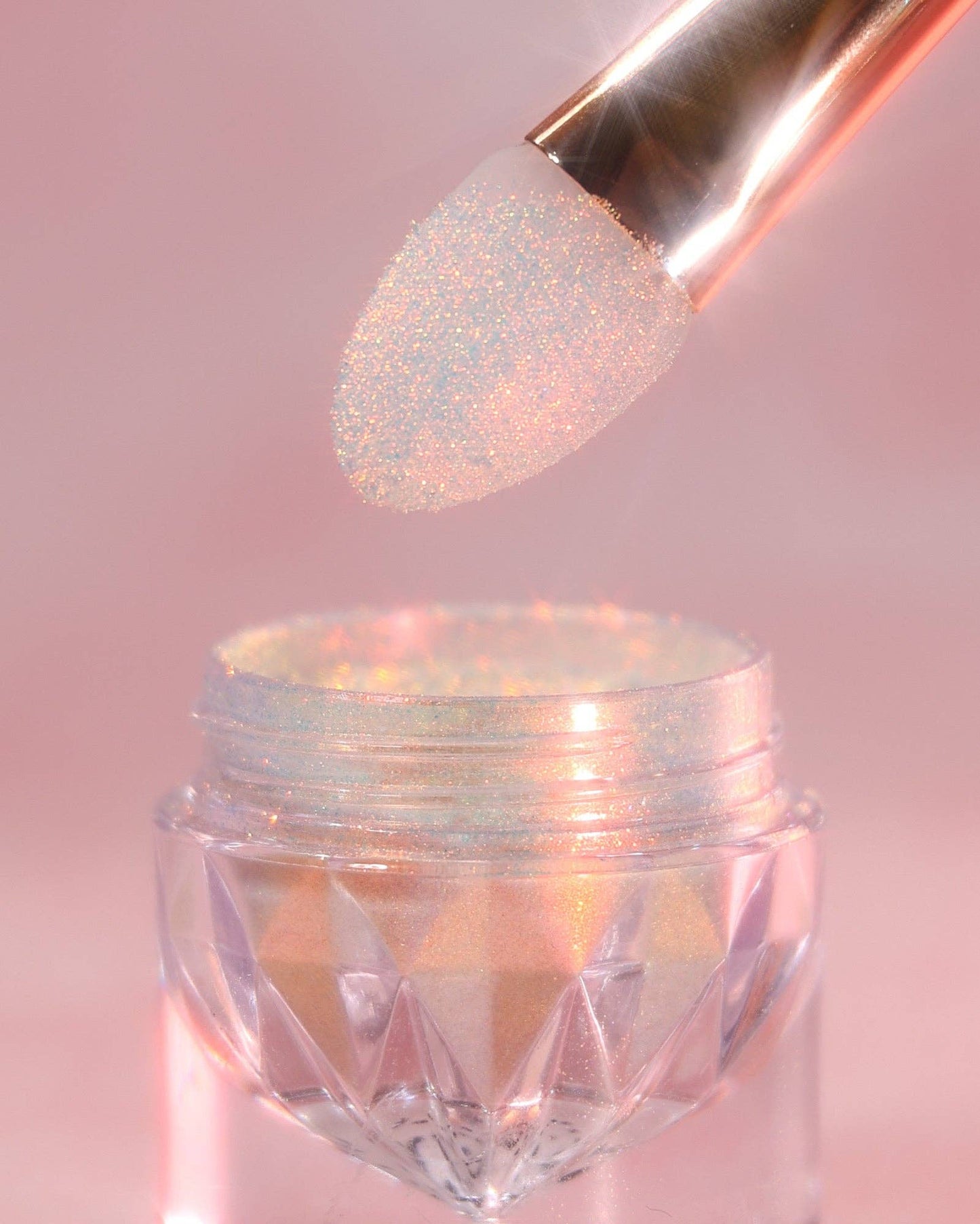 Karla Cosmetics - K1 Silicone Eye & Lip Pigment Eyeshadow Brush